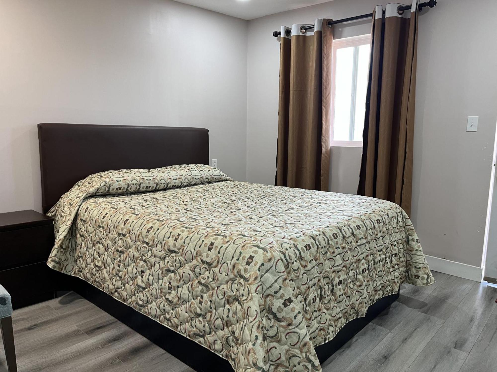 Kluane Park Inn Haines Junction Ngoại thất bức ảnh