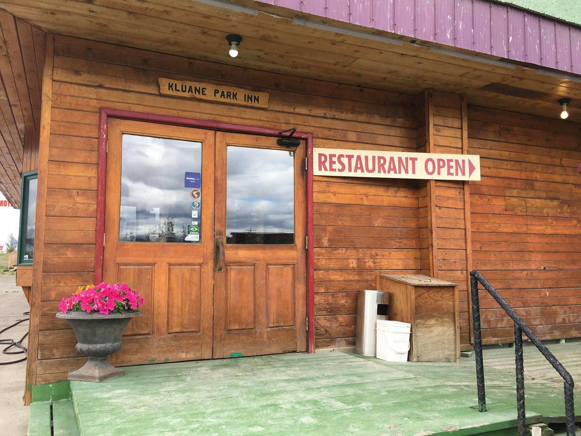 Kluane Park Inn Haines Junction Ngoại thất bức ảnh